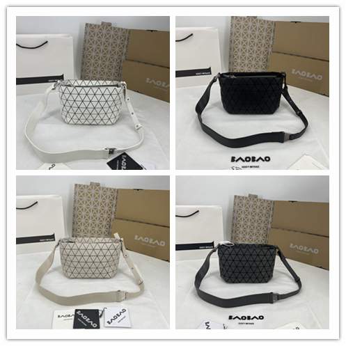 Picture of Issey Miyake Handbags _SKUfw201774163fw